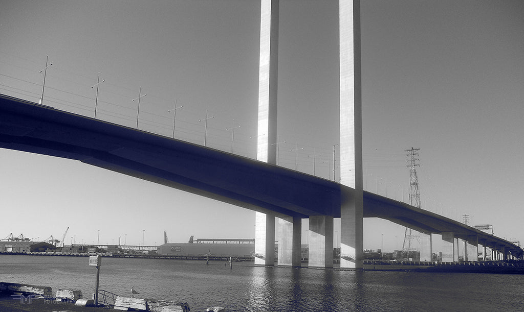 FMF-‘City Gate Pillars’-Melbourne