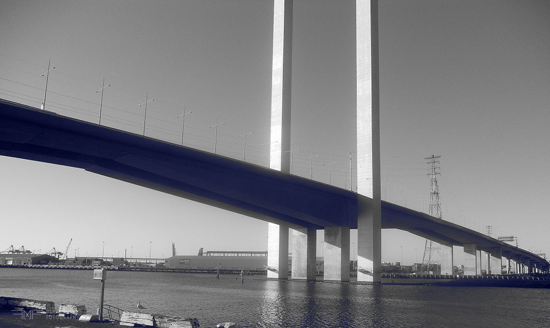 FMF-‘City Gate Pillars’-Melbourne